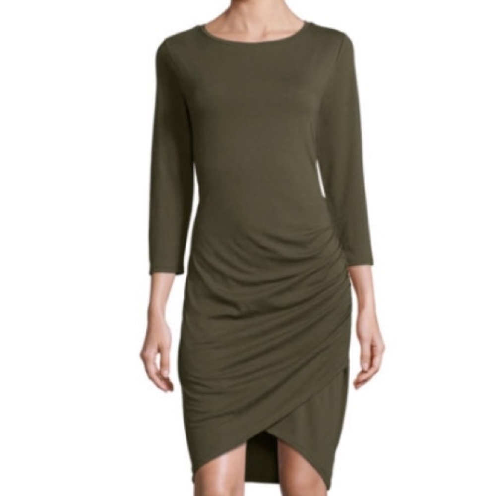 NWOT Shirred Side T Dress